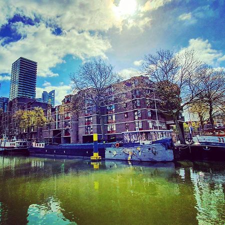 Houseboat Holiday Apartments Rotterdam Exterior photo