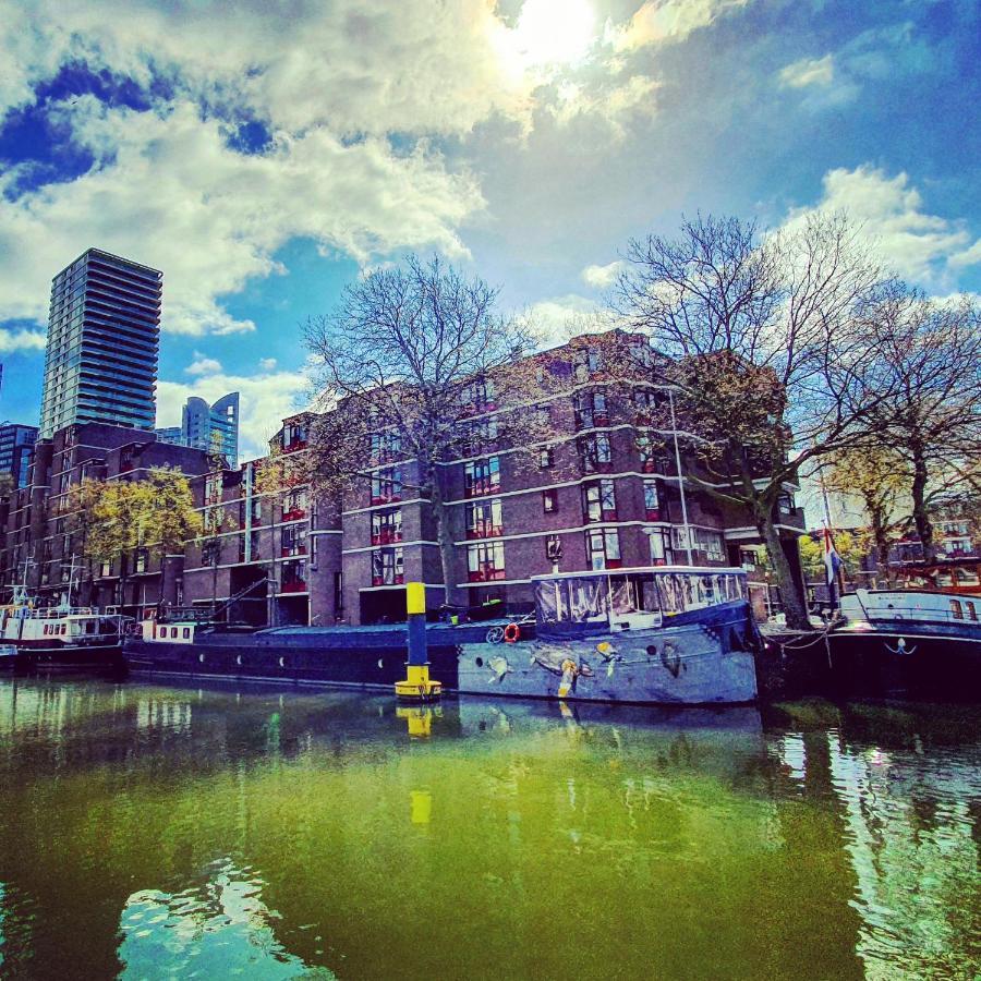 Houseboat Holiday Apartments Rotterdam Exterior photo